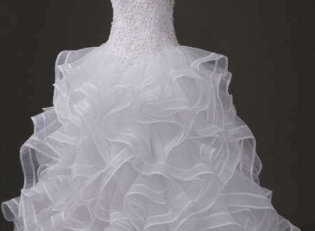 Style classique chez la robe de mariée